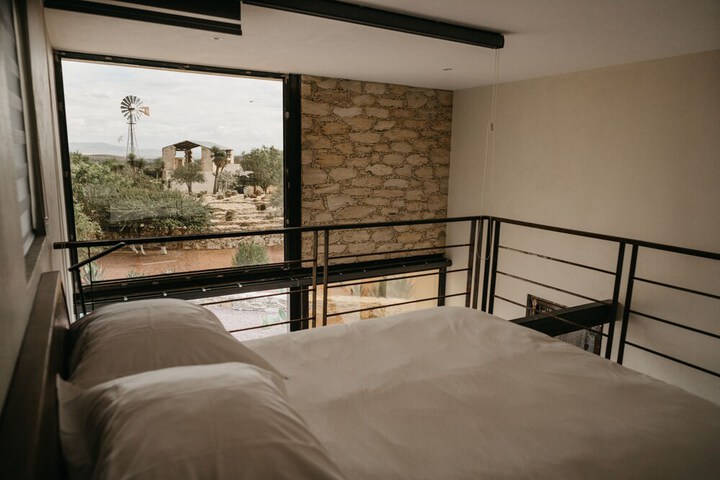 Room 76 of 169
