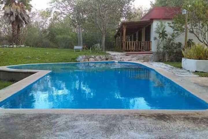 Pool 13 of 32