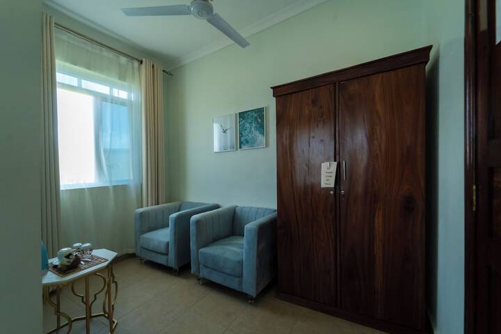Room 13 of 65