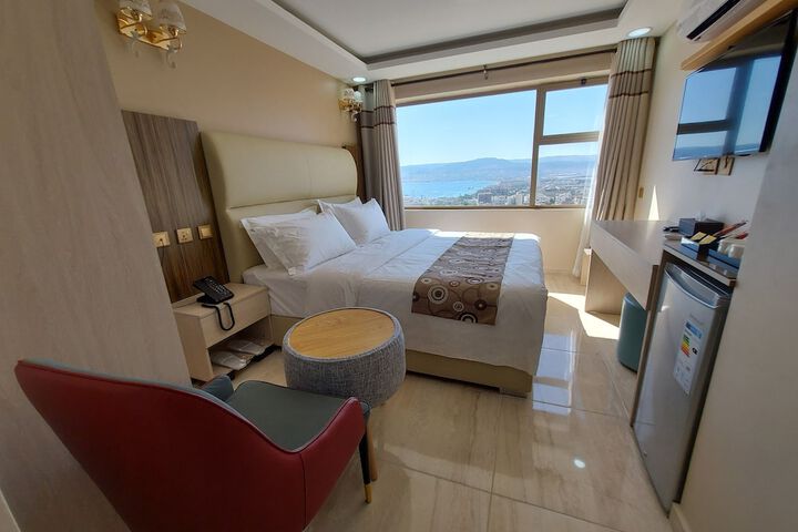 Room 16 of 55