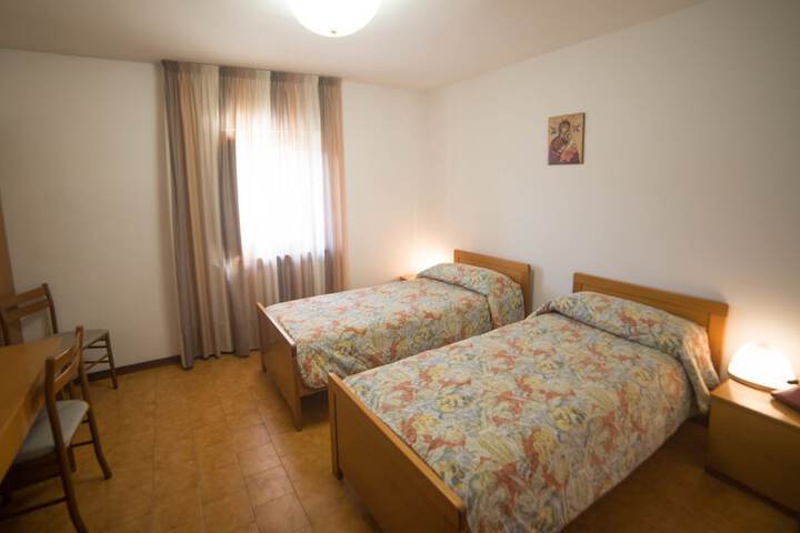 Room 9 of 54
