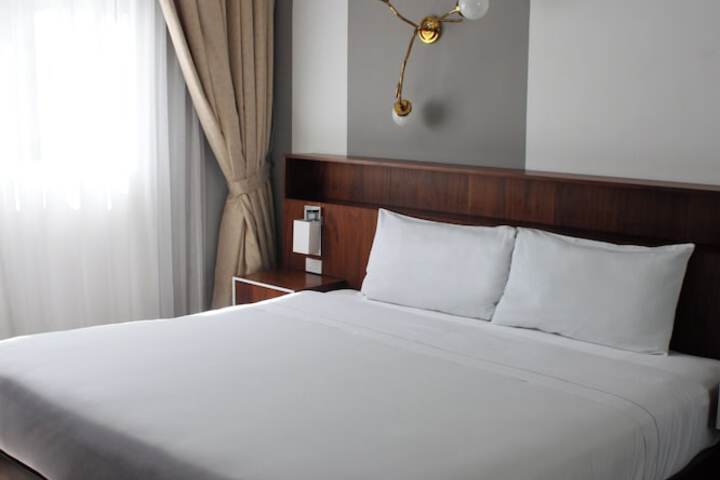 Room 5 of 44