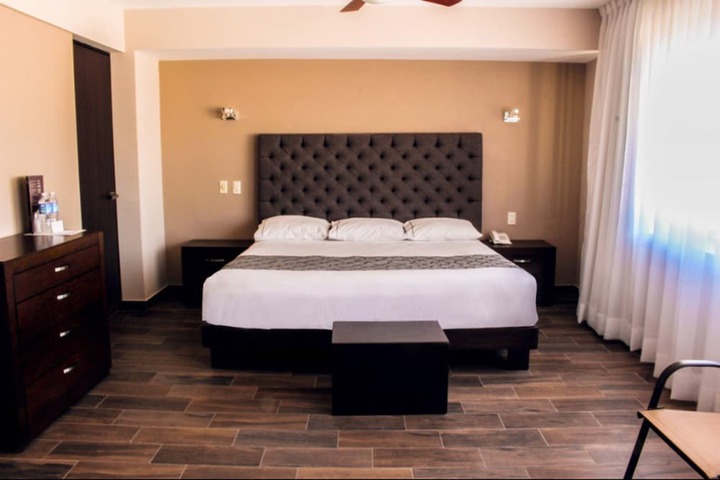 Room 7 of 17