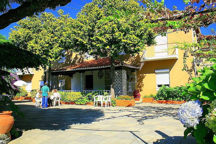 Hotel Entry