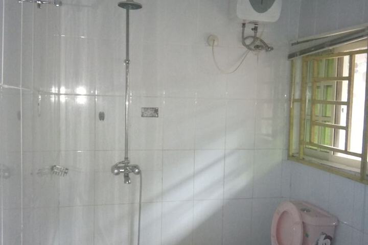 Room 12 of 12