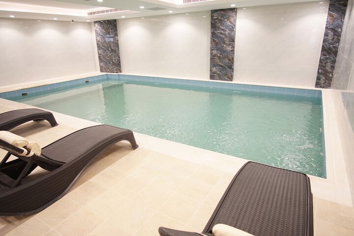 Pool 26 of 44