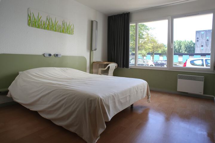 Room 8 of 59
