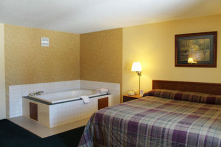 Room 13 of 31