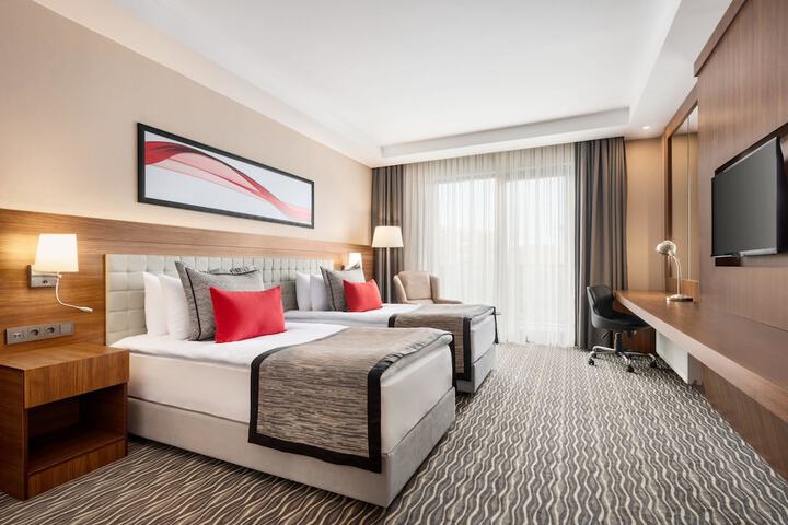 Room 4 of 41
