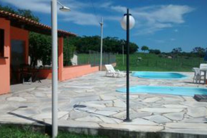 Pool 4 of 5