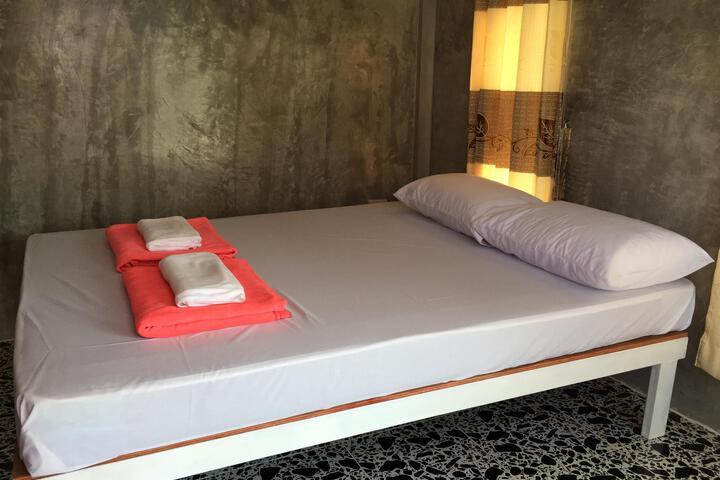 Banson Samed Hotel