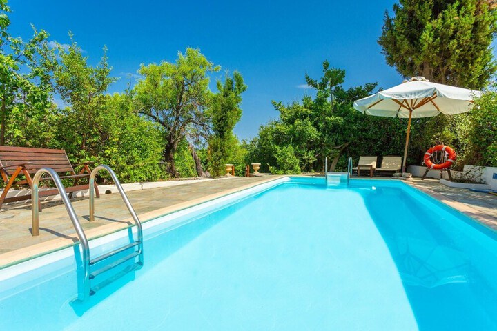 Pool 39 of 42