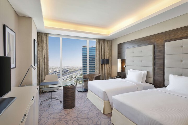 Room 28 of 114