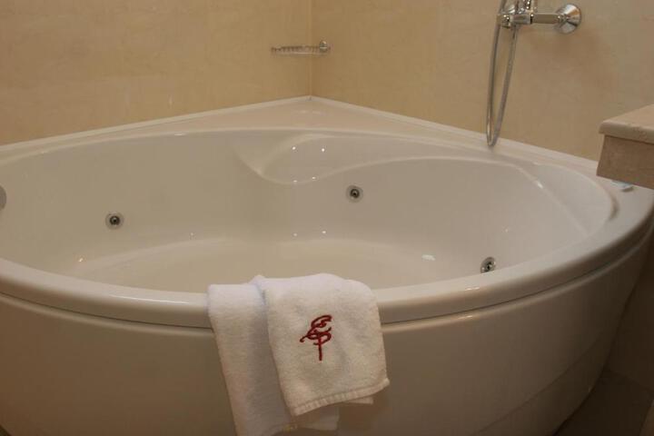 Photo 29