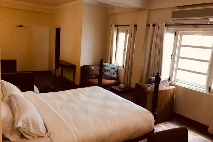 Room 48 of 130