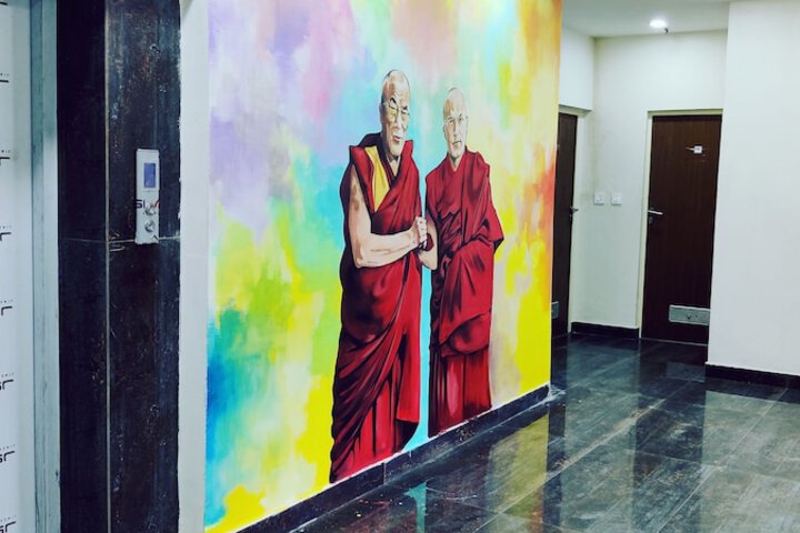 Room 6 of 31