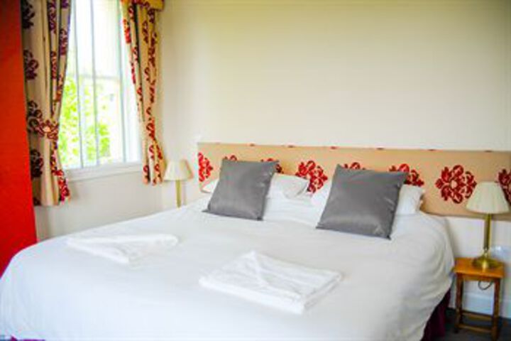 Room 10 of 21