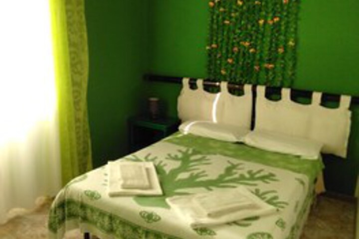 Room 21 of 48