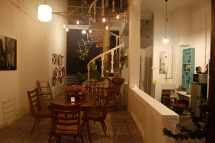 Dining 2 of 19