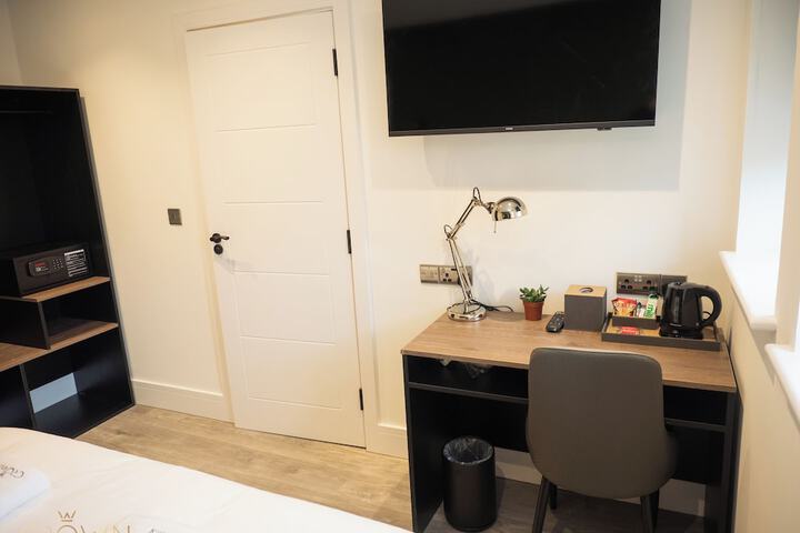 Room 10 of 87