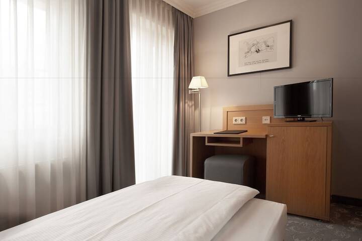 Room 22 of 51