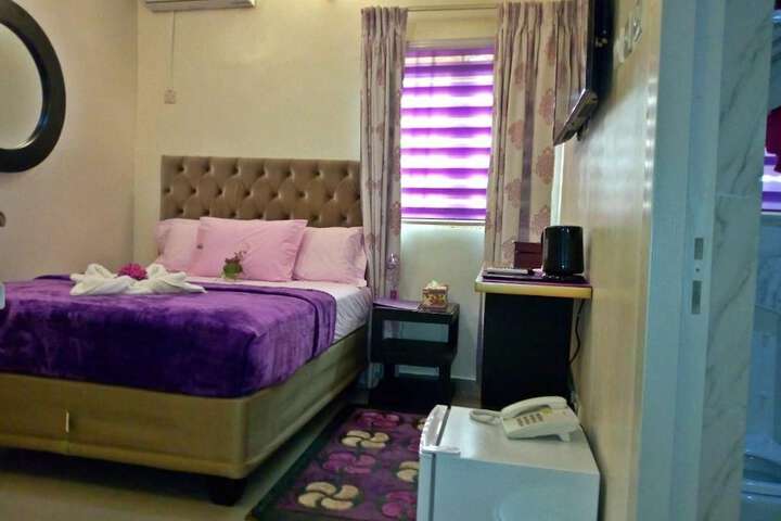 Lavender Spa and Suites