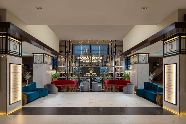 Guest Lobby