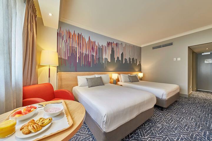 Room 16 of 150