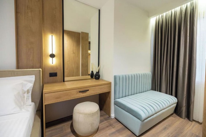 Room 21 of 52
