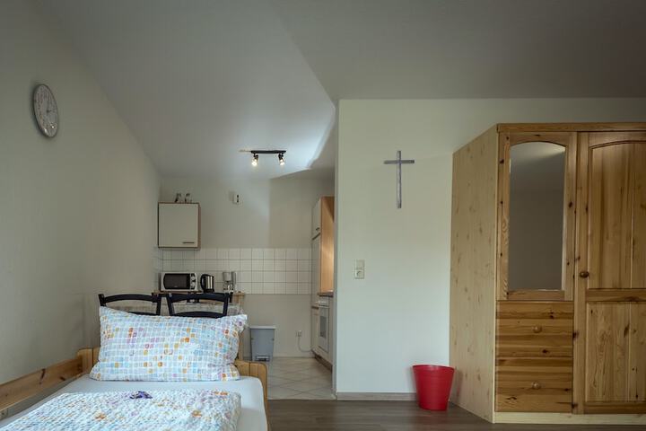 Room 3 of 69