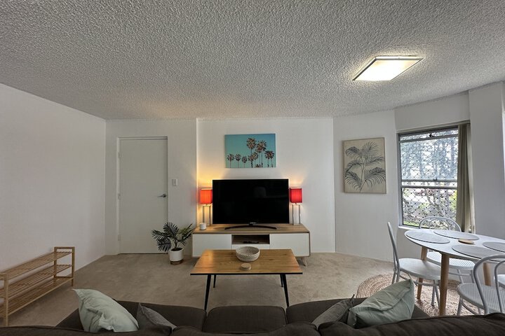 Room 72 of 161