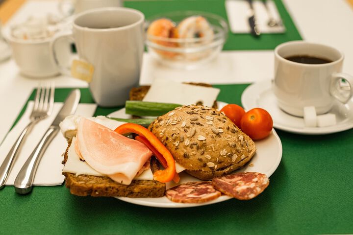 Breakfast/Coffee Service 35 of 58