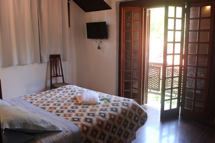 Room 10 of 28