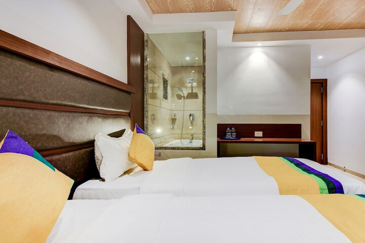 Room 20 of 27