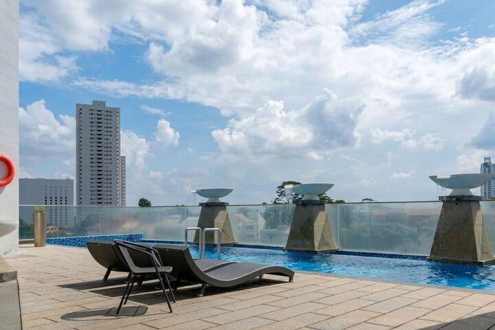 Pool 18 of 27