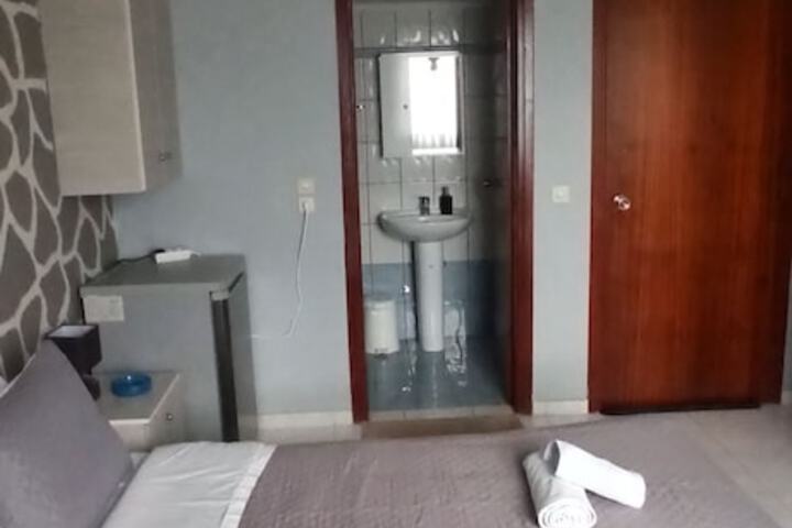 Room 5 of 61