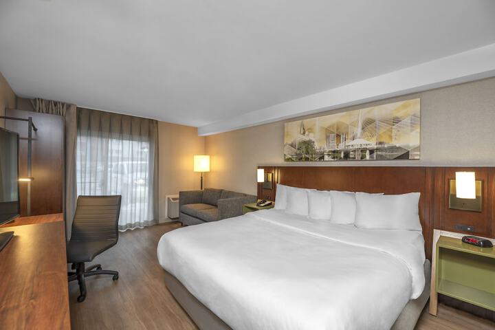 1 King Bed Upgrade (4 of 21)