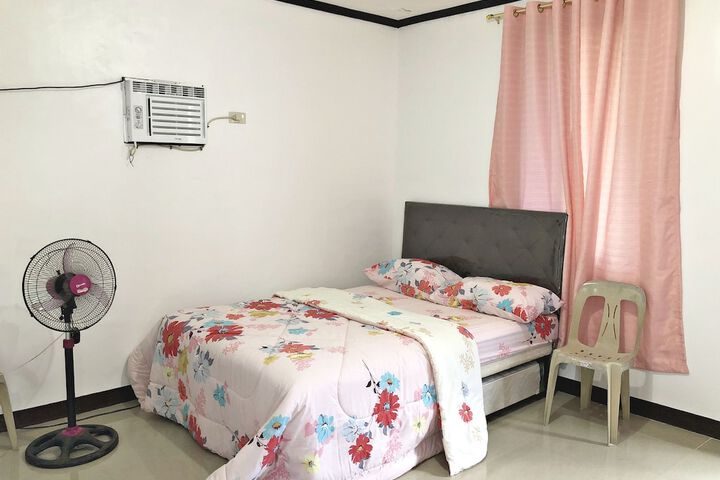 Room 9 of 54