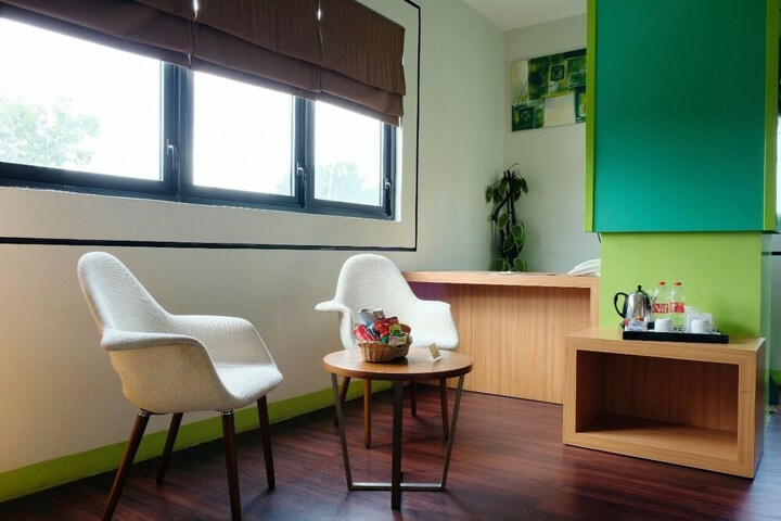 Room 10 of 44