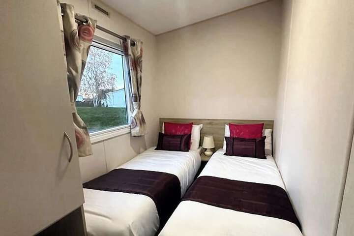 Room 3 of 18