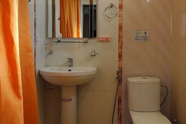 Room 75 of 164