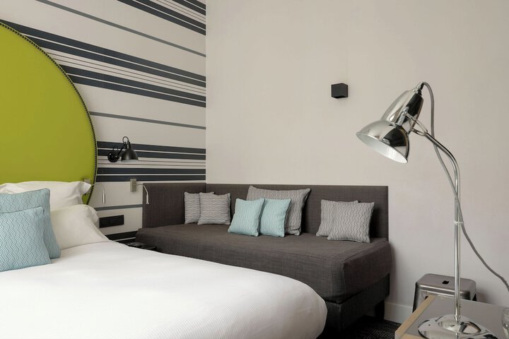 Room 14 of 78