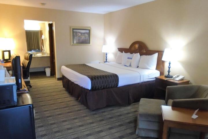 2 Double Beds (6 of 21)