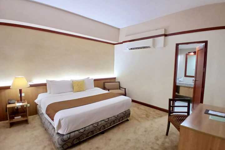 Room 75 of 156