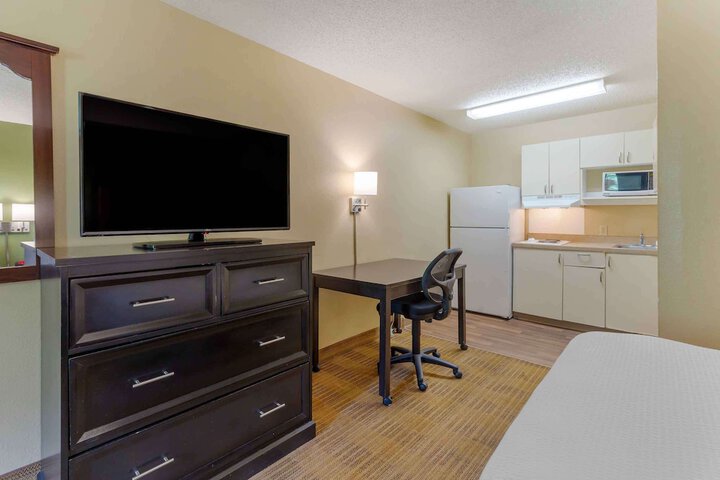 Studio 2 Double Beds (5 of 7)