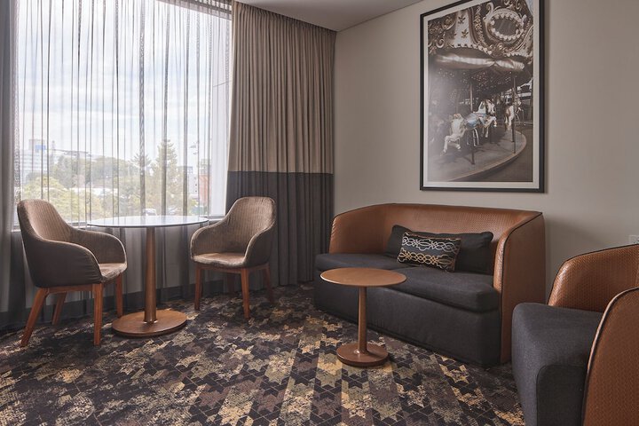 Room 20 of 38