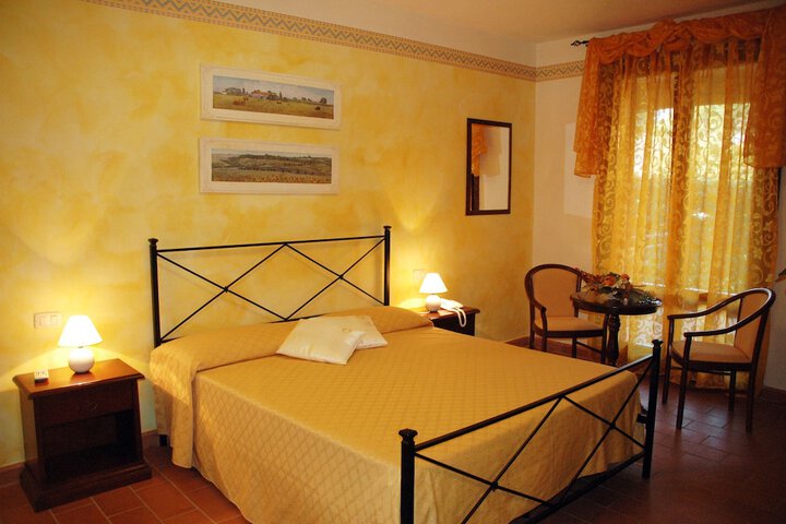 Room 5 of 51