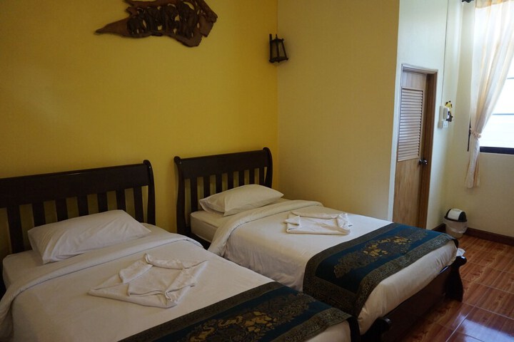 Room 7 of 30