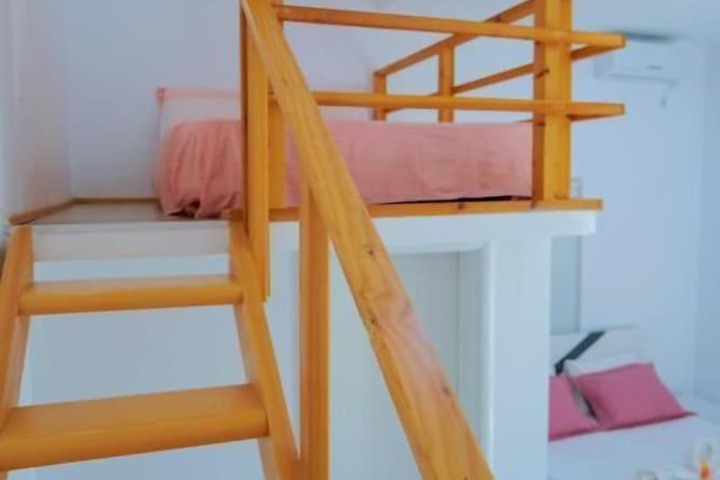 Room 43 of 103
