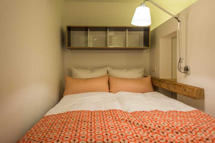 Room 46 of 159